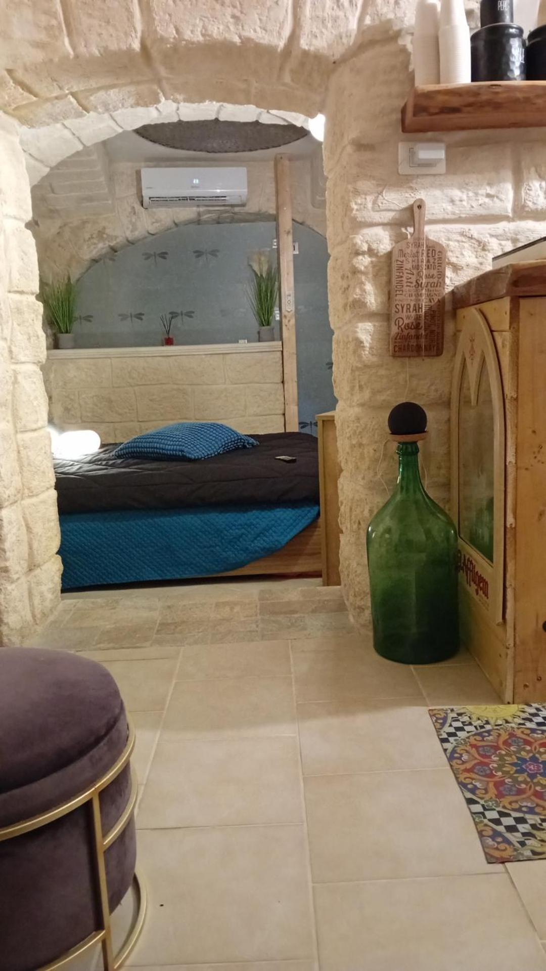 B & B La Grotta Bisceglie Exterior photo